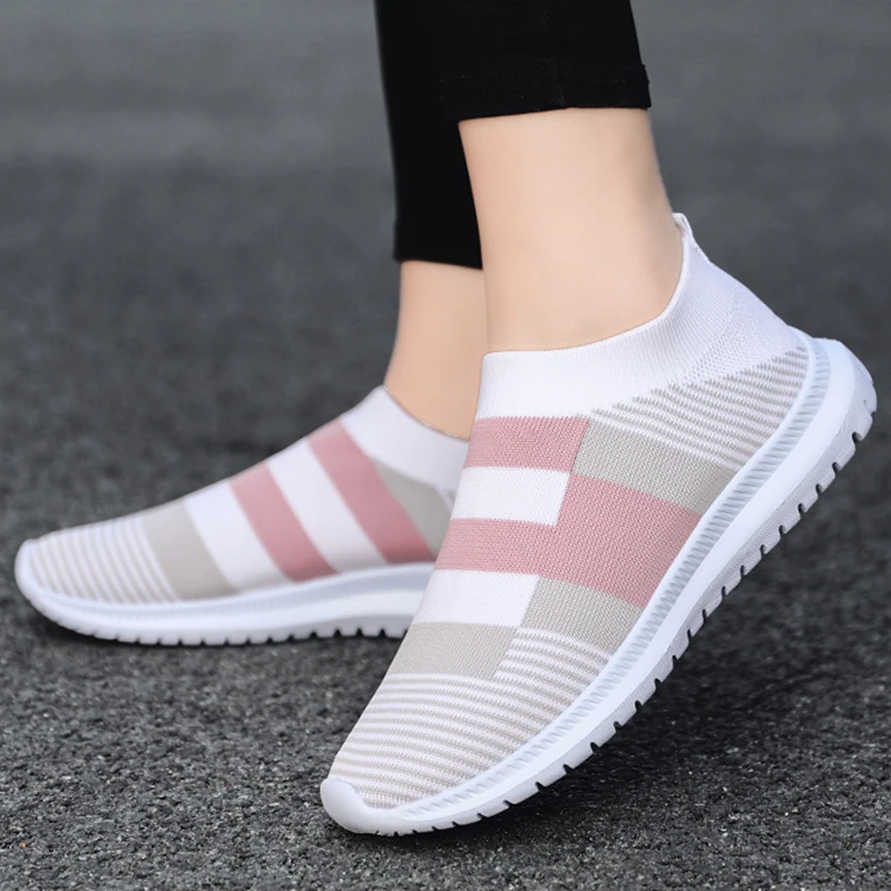 Mixed Color Knit Breathable Sneakers for Women 2023 Non Slip Soft Sole Casual Flats Woman Plus Size Slip On Sock Shoes 35-43