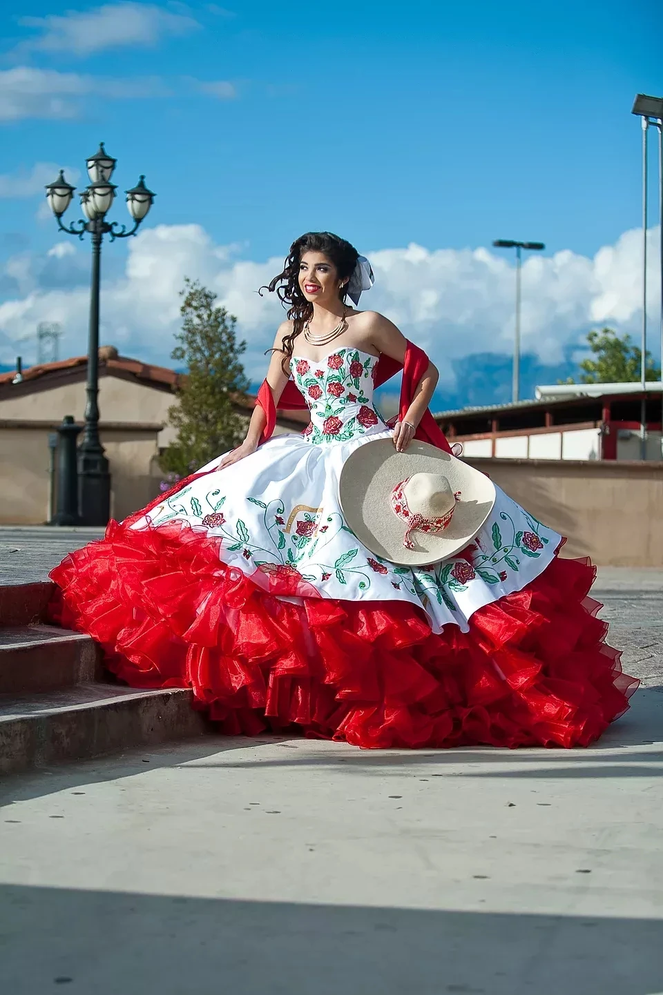 Red Charro Quinceanera Dresses Ball Gown Sweetheart Organza Appliques Ruffles Puffy Mexican Sweet 16 Dresses 15 Anos Customized