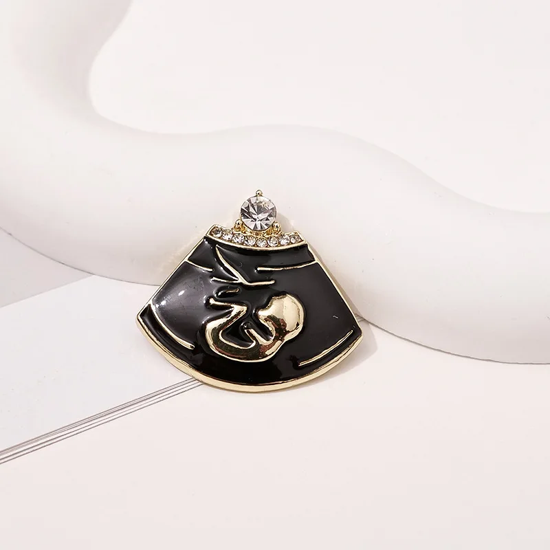 

Creative cartoon brooch, personalized character, dripping oil badge jewelry, environmentally friendly alloy brooch wholesale