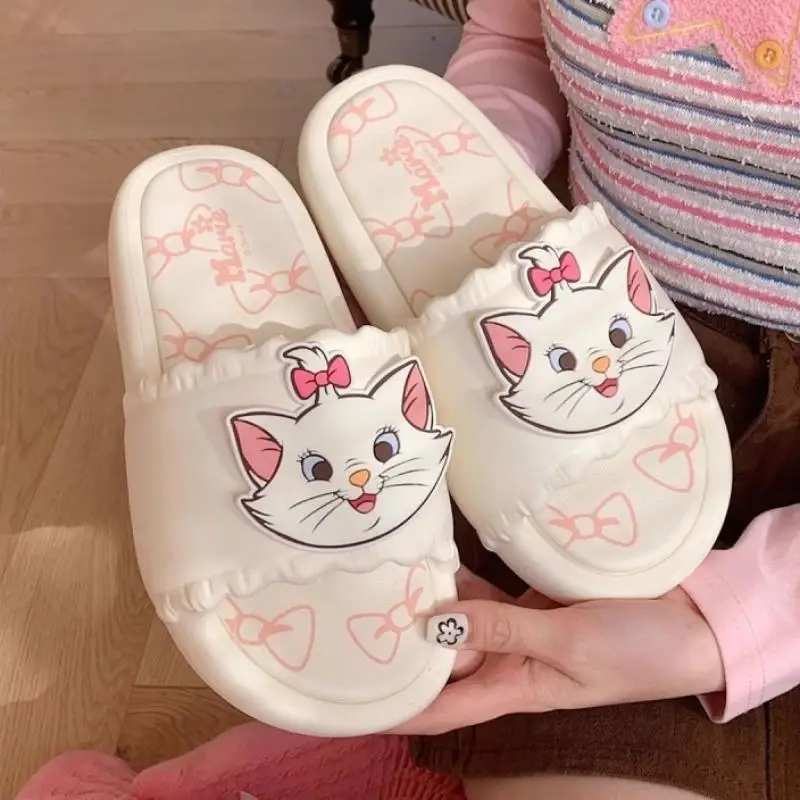 Kawaii Disney Marie Cat pantofle damskie letnie kapcie Eva z miękką podeszwą do domu antypoślizgowe sandały na grubej podeszwie dla odzież na