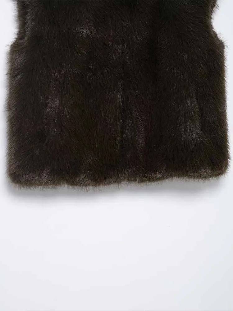 النمط الأوروبي والأمريكي الشتاء وصول جديد المألوف وبسيط تصميم الملابس النسائية عارضة سترة الفراء فو متعددة الاستخدامات