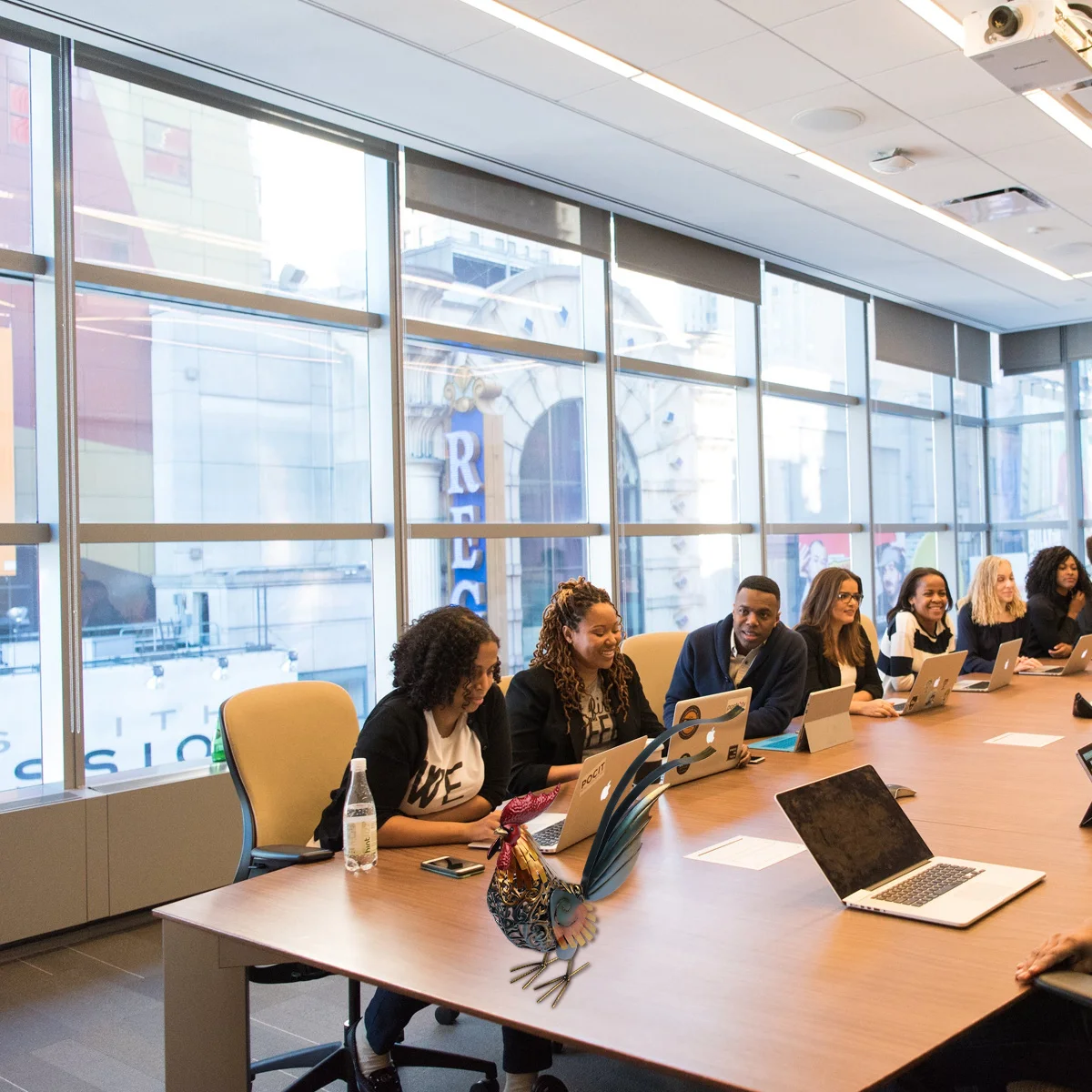 

1 шт. Металлическая скульптура петуха в ретро-стиле, резная, для декора дома, кухни, бара, подарок, украшение в виде курицы, фигурки петухов