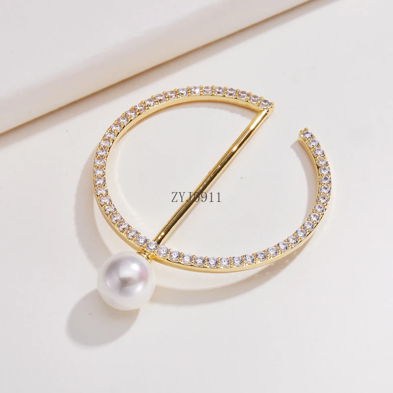 بروش المرأة تي شيرت الزاوية الأعلى تي شيرت تنحنح وشاح حريري مشبك الراقية الصدار دبوس