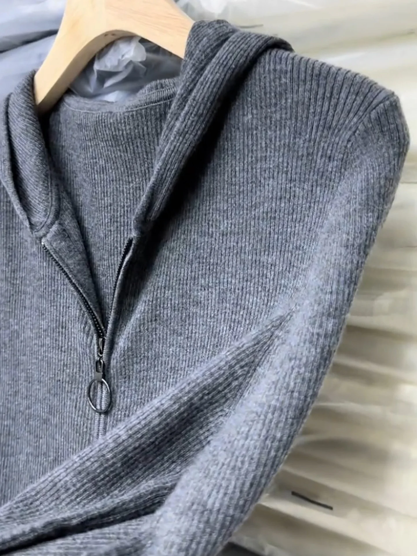 Damski sweter z kapturem, zapinany na podwójny zamek, dzianinowy kardigan Thiened, swobodny, wyszczuplający, zakrywający niedoskonałości.