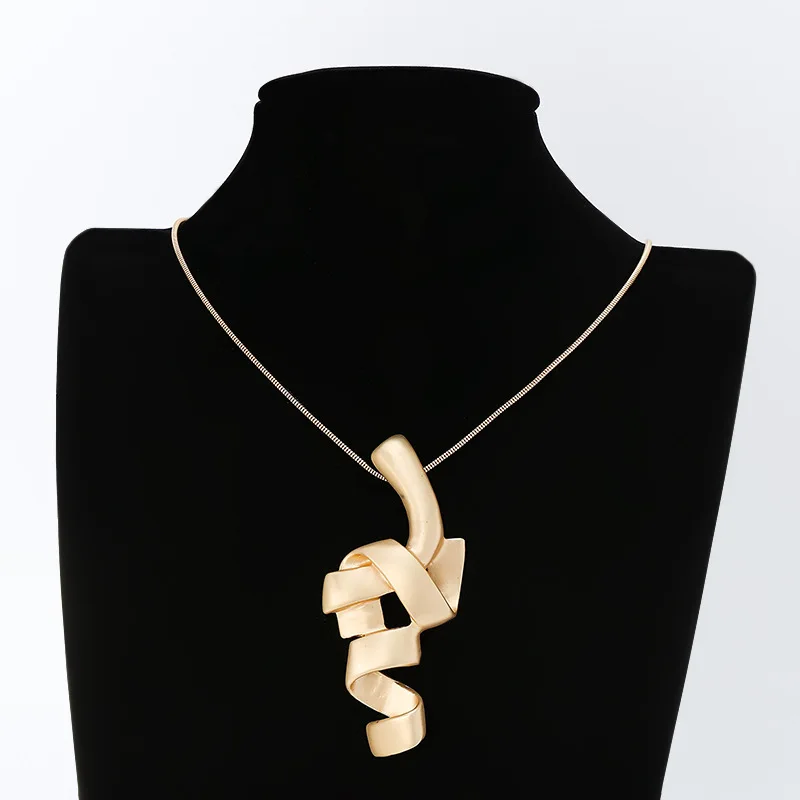 Vintage Women\'s Long Necklace Chain Neck Chokers Decoration Pendant Goth Jewellery Celebrity Collar Suspension Grandmother\'s Day