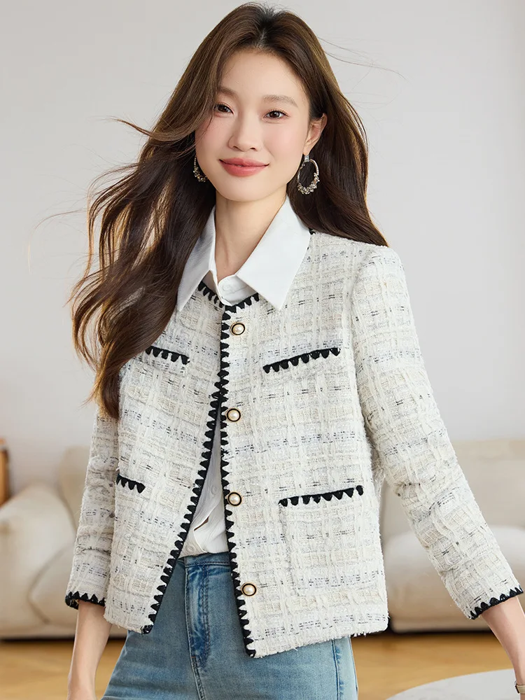 

White Short Coat for Women in Autumn2025New Super Hot French Style Exquisite Unique Socialite Fashion Top