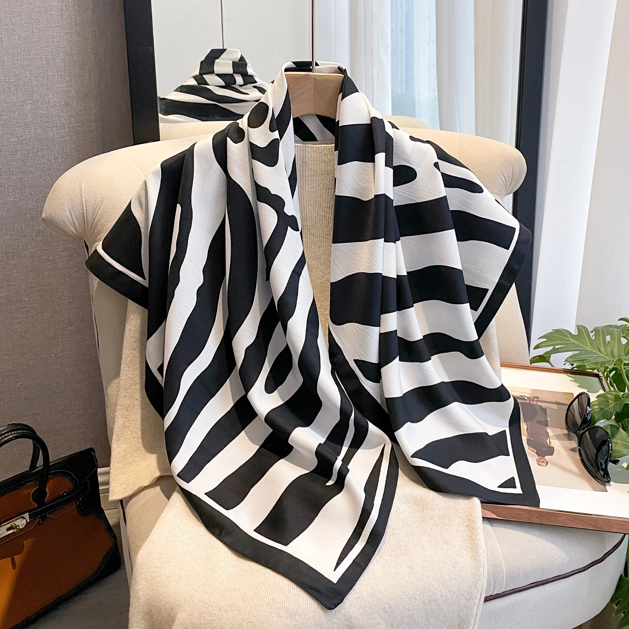 

Luxury Fashion Print 90*90cm Silk Square Scarf Women Soft Satin Hairband Neckerchief Tie Female Headband Foulard Bag Ribbon 2025