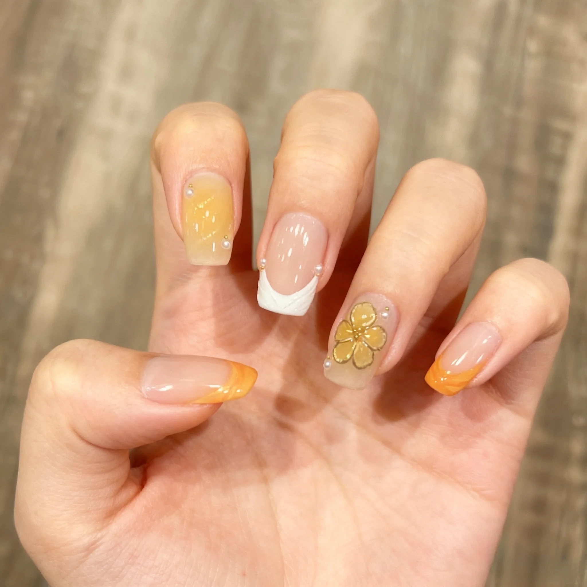 

10pcs Gradient Orange French Style Press On Nails Handmade Square Shape Little Fresh False Nails 3D Flower Designs Fake Nail