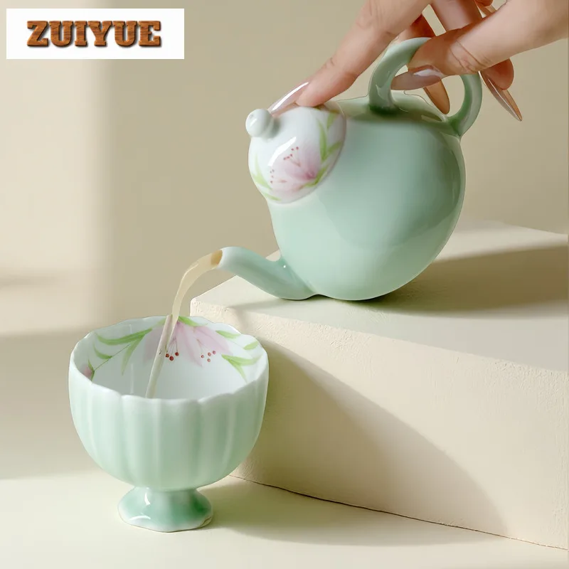 150ml Green Hand-painted Wild Lily Teapot Handmade Tea Infuser Pot Tea Brewing Kettle With Ball Hole Tableware Collection Craft