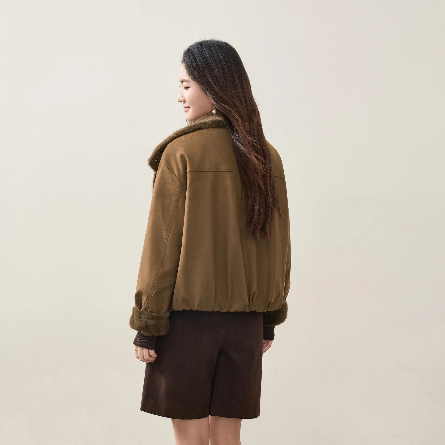 SENTUBILA Women Faux Shearling Coat Vintage Two Way Collar Loose Fit Cozy Fleece Jacket 2026 Winter Commuter Outerwear W64PD8072