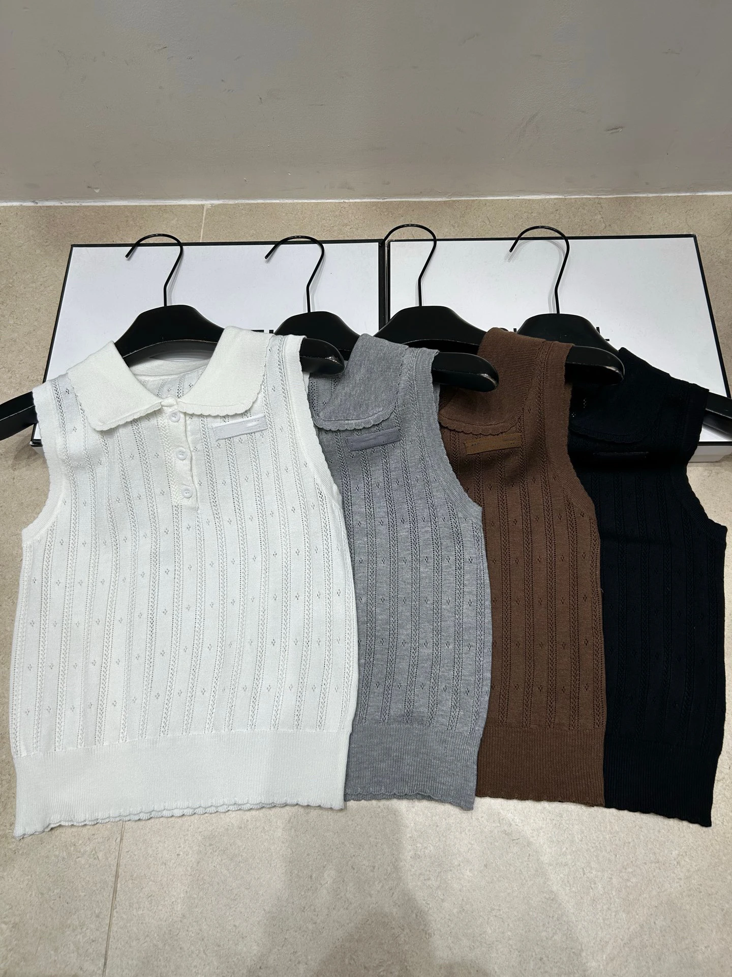 

VIBE Sweet Style Summer New Doll Collar Sleeveless Knitted Vest Women Slimming Versatile Breathable Top Skin-friendly Lightwe...