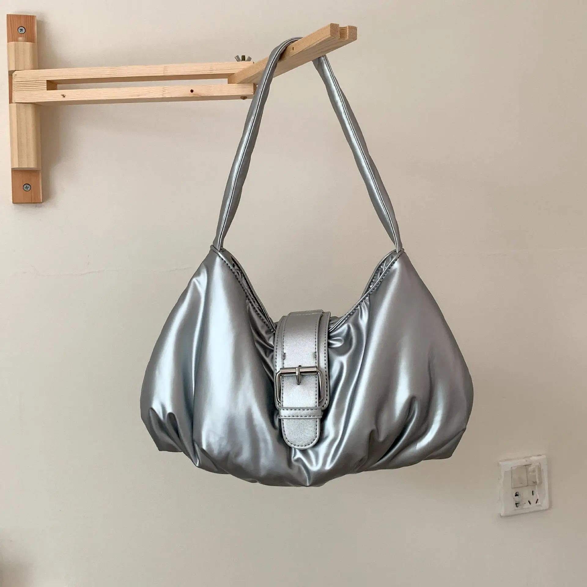 

Half Moon Ruched Shoulder Bag Nylon Quilted Women Handbag Cotton Padded Underarm Bags for Women Soft Warm Down Space Bag Purse