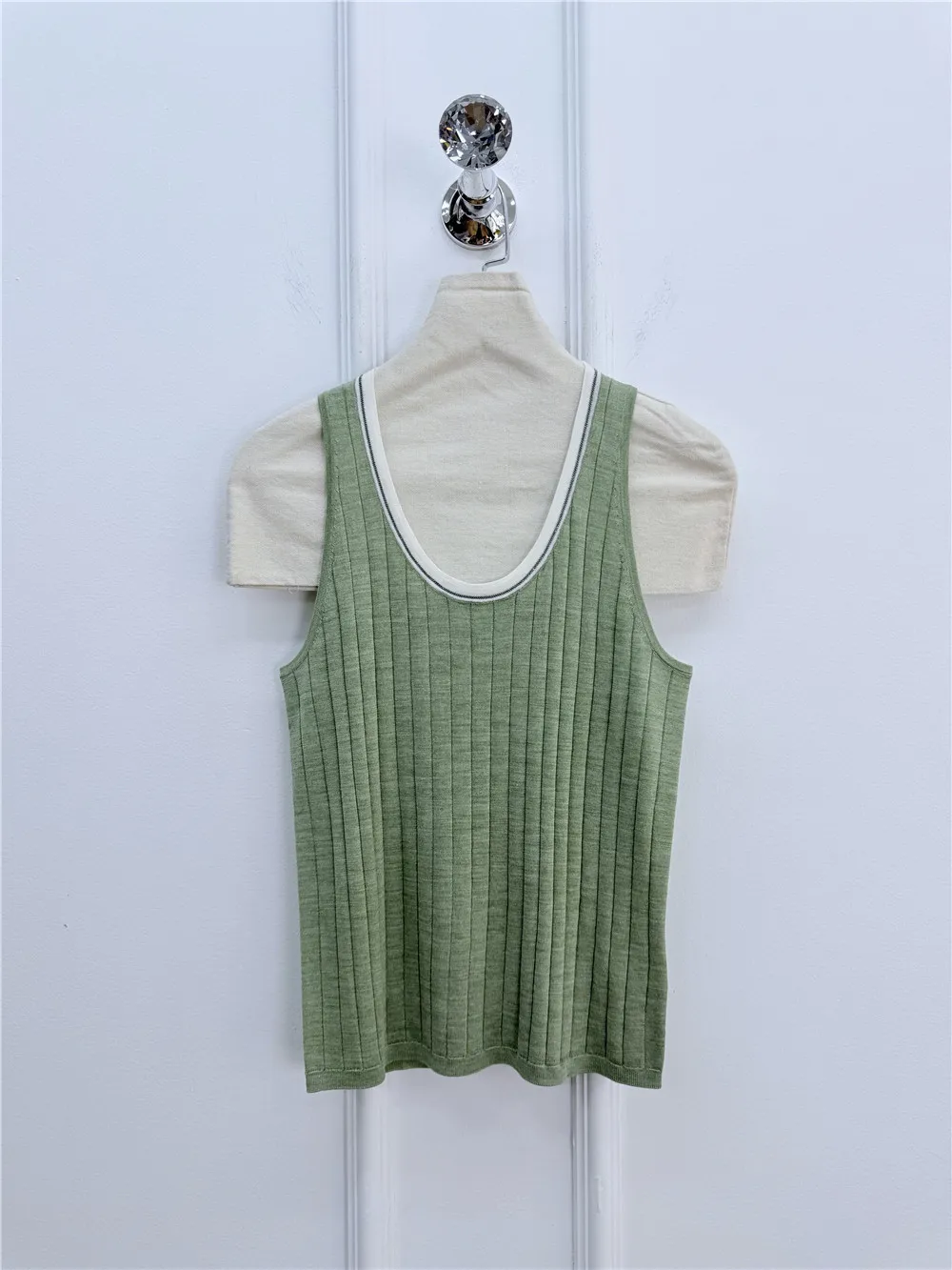 

26 Early Spring New Women's Chain Silk Wool Blended Knitted Tank Top
