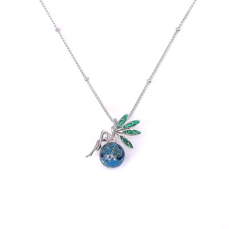 

Blue gold beads fairy fairy model women pendant necklace high-quality copper silver plated lacquer wood beads exquisite