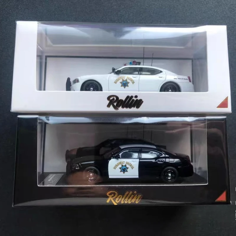 In stock 1:64 CHP California Highway Patrol alloy replica vehicle model, boy toy gift, room collection statue