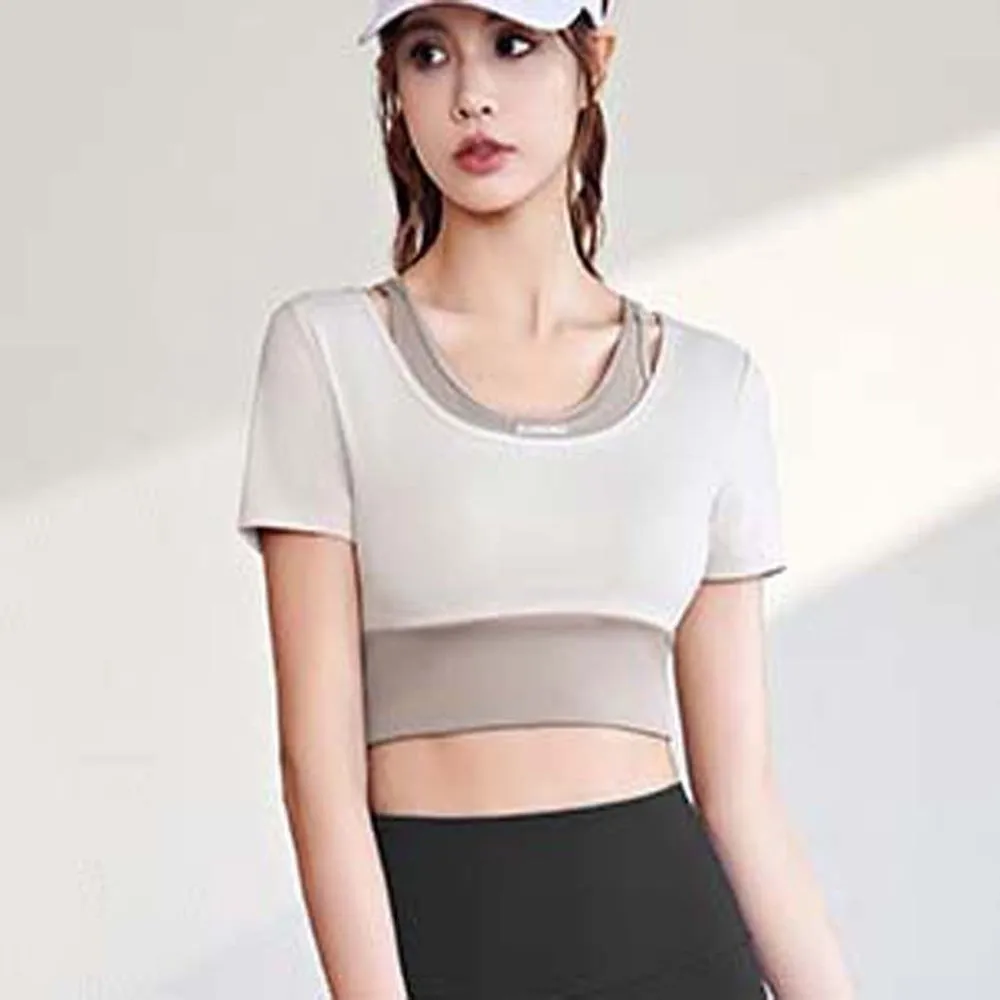 Combined in One Sports Top with Bra Tight Contrast Color Yoga T-shirt Thickened Fake Two-piece Plus Size Short Top Outdoor