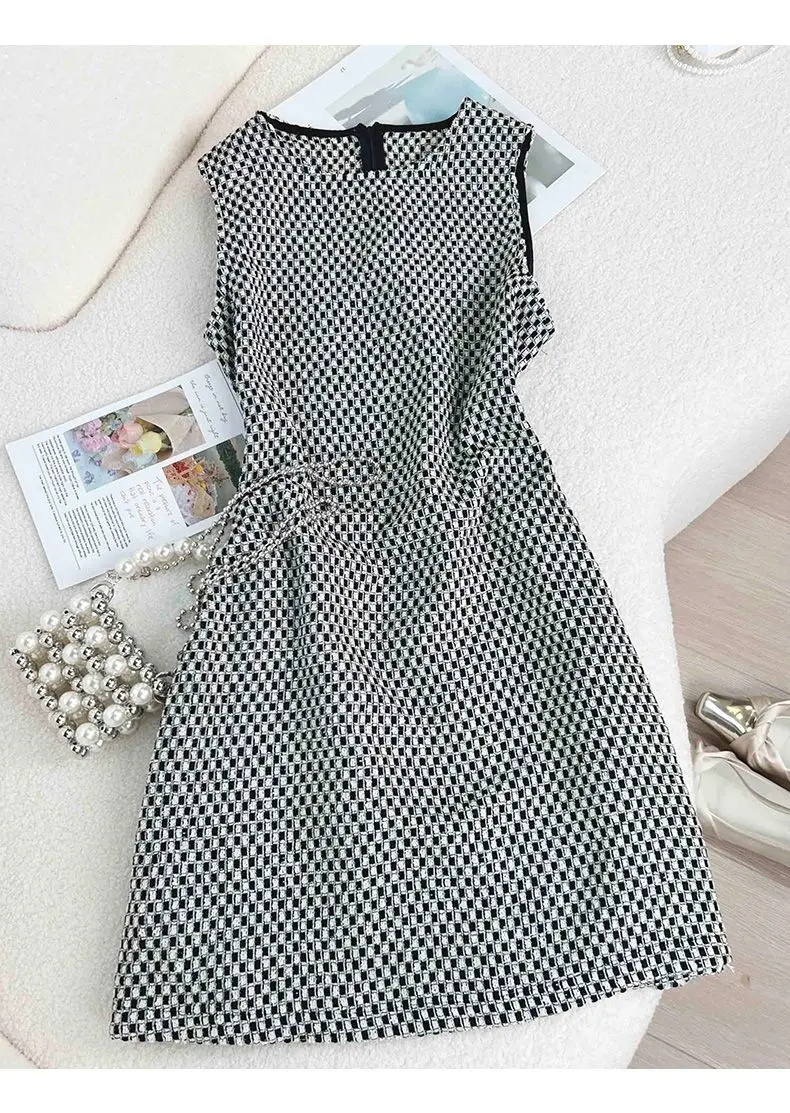 Women's Summer New Sleeveless Mid Length Loose Straight Check Dress