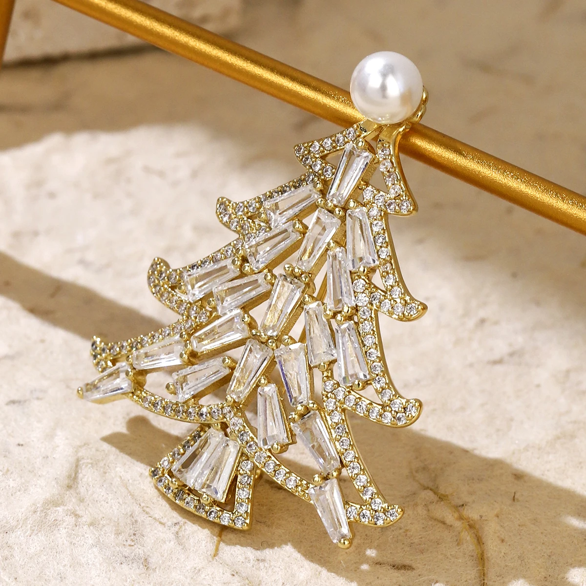 Halloween Christmas Tree Brooch Gold Copper Zirconia Brooch White Zirconia Party Jewelry Accessories Festive Gifts