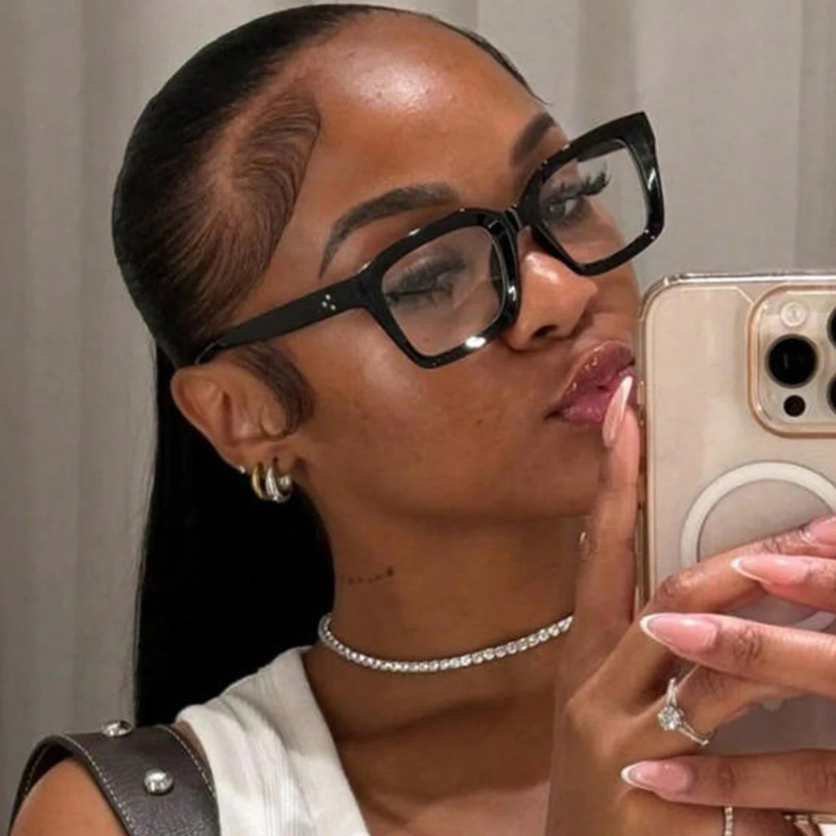 1 Pair of Women's Black Square Large-Frame Glasses, Simple, Casual, Sexy, European and American Avant-Garde, with a Lazy Vibe, Exquisite and Versatile, Fashionable Non-Prescription Glasses