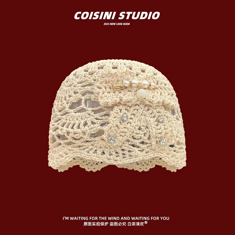 

Japanese Sweet Hollow Crocheted Lace Pin Design Knitted Hat Women's Spring and Autumn Breathable Versatile Skull Beanie Cap
