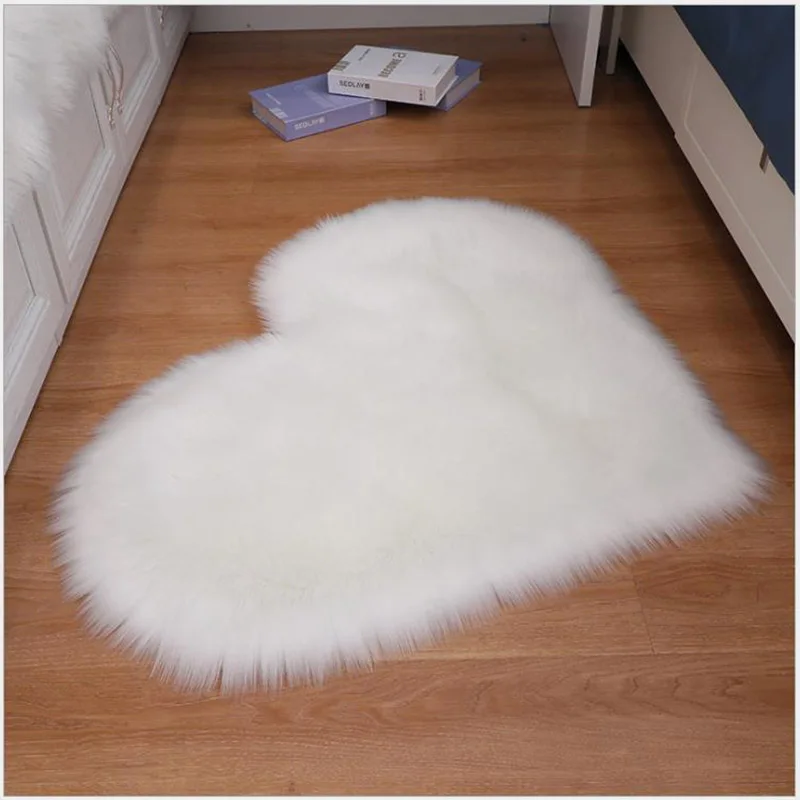 

Imitation Wool Carpet Soft Plush Heart-shaped Chair Cushion Imitation Fur Home Decoration Balcony Bay Window Mats Kid's Room Rug