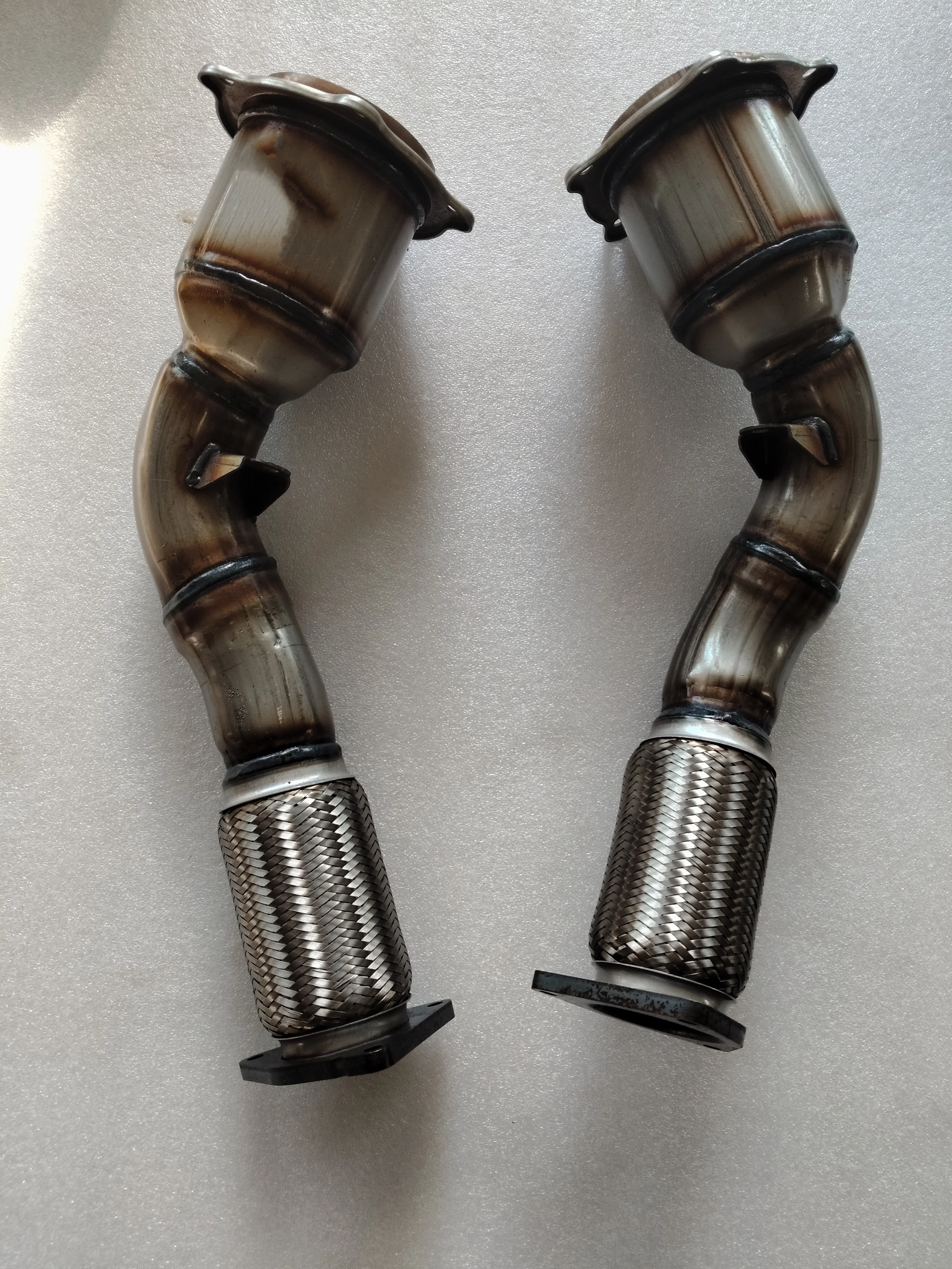 

409ss Three-way Catalytic Converter For Porsche Cayenne 4.8L V8 Exhaust Catalytic Converter 2008-2010ATV&UTV