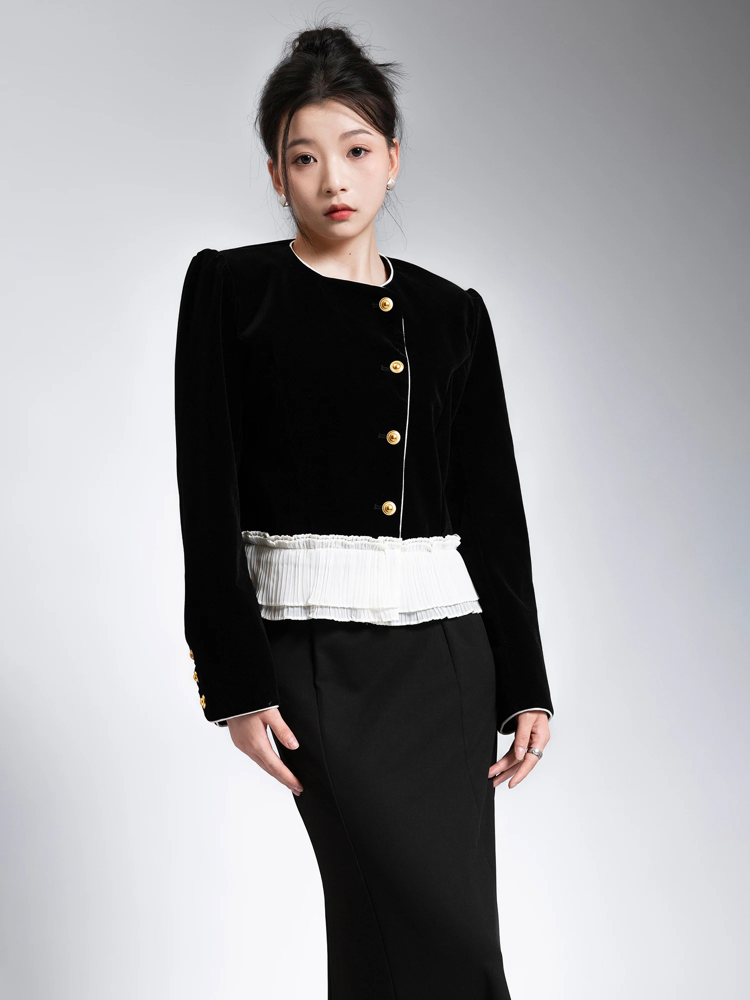 

Женский топ Ele Velvet с круглым вырезом, кружевной отделкой и вставками, оригинальный дизайн, полиэстер