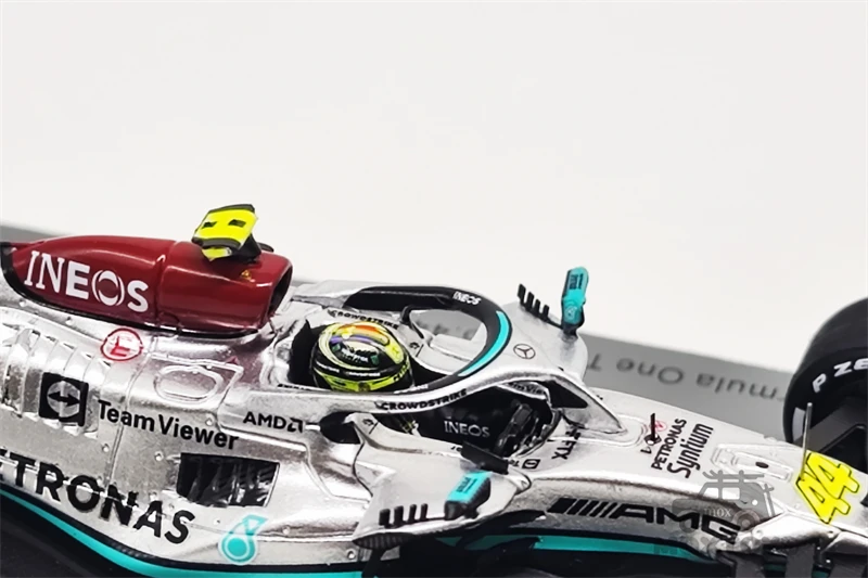 Spark 1:43 2022 F1 MB Petronas F1 W13 E Performance NO44 L.Hamilton 300TH French Resin Model Car