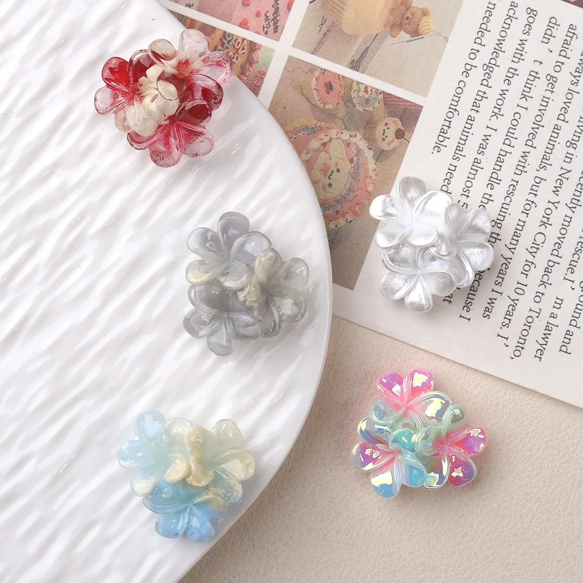 9-teiliges Set Blumen-Ohrring-Anhänger aus Harz, Flache Rückseite, DIY für Ohrringe, Schuh-Charms, Bastelbedarf