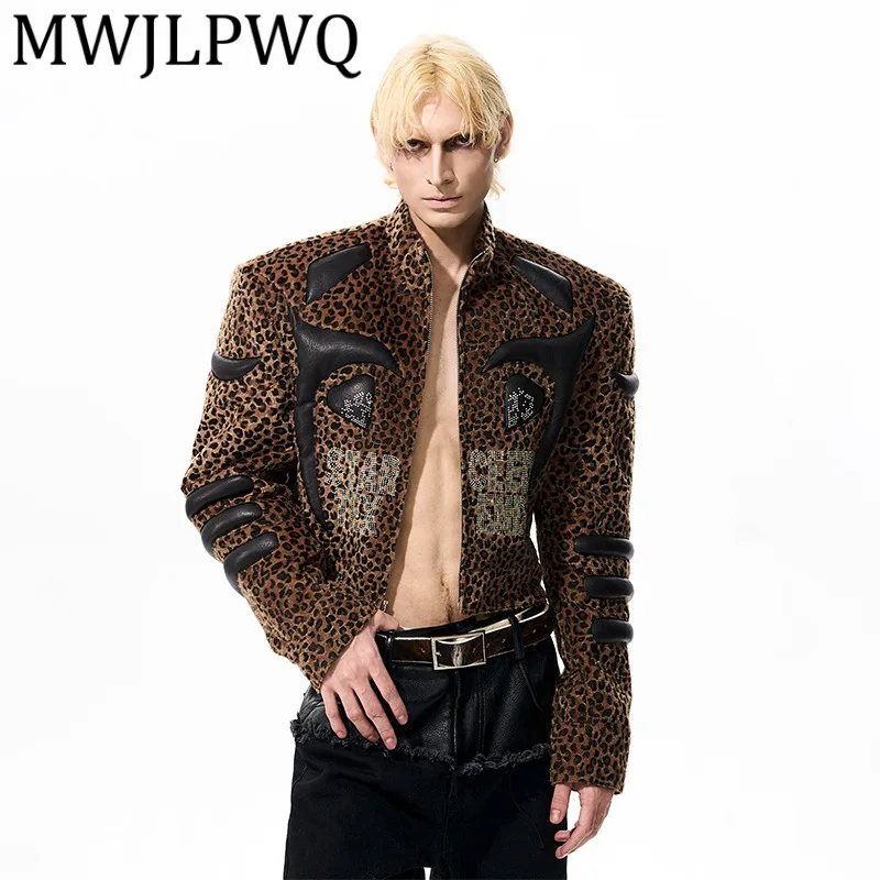 

MWJLPWQ Short Leopard Printed Men Patchwork Leather Jacket Rhinestones Niched Design High Street Men's 2025 Autumn Winter 12123