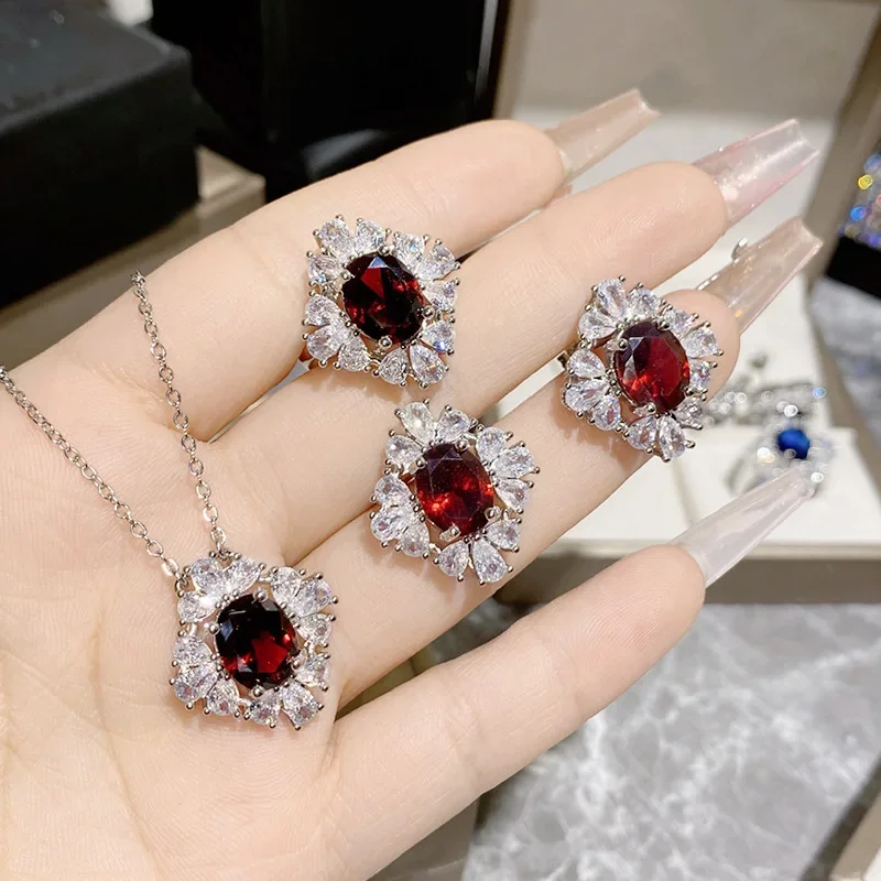 

MDL Moissanit1 StyleColorful Treasure Imitation Red Pigeon Blood Necklace Female Light Luxury Senior Sense Simple Niche Sense