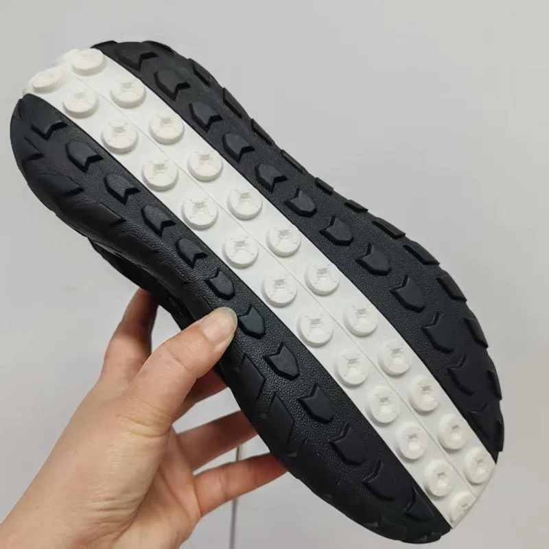 Original Brand Comfortable Breath Mountain Climbing Shoe Summer Outdoor Hiking Shoe Unisex Anti Slip Trekking Wade Sneakers