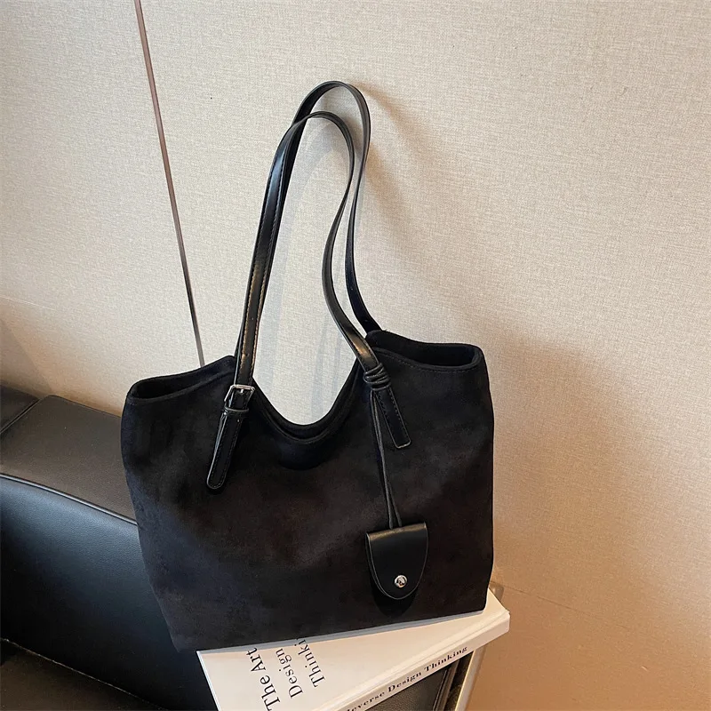 

Модная сумка подмышки 2025 года ​ ​ Для женщин большая вместительная замшевая сумка-тоут в стиле ретро, мягкая кожаная сумка через плечо, повседневная сумка через плечо