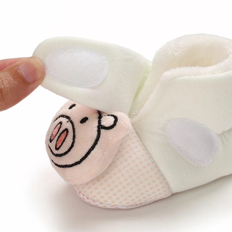 New Winter Baby Booties Cute Cartoon Soft Sole First Walkers for Newborn Boys Girls 0-18 Months