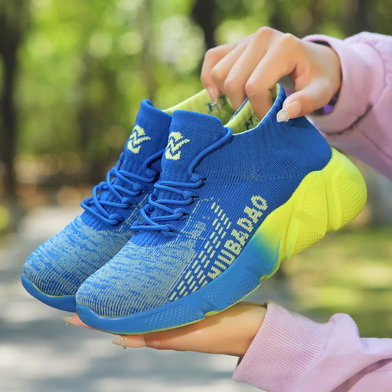 フィットネスの推奨事項は足が疲れない、四季対応シューズ、男女兼用ドラッグダンスシューズ、スクエアダンスシューズです。