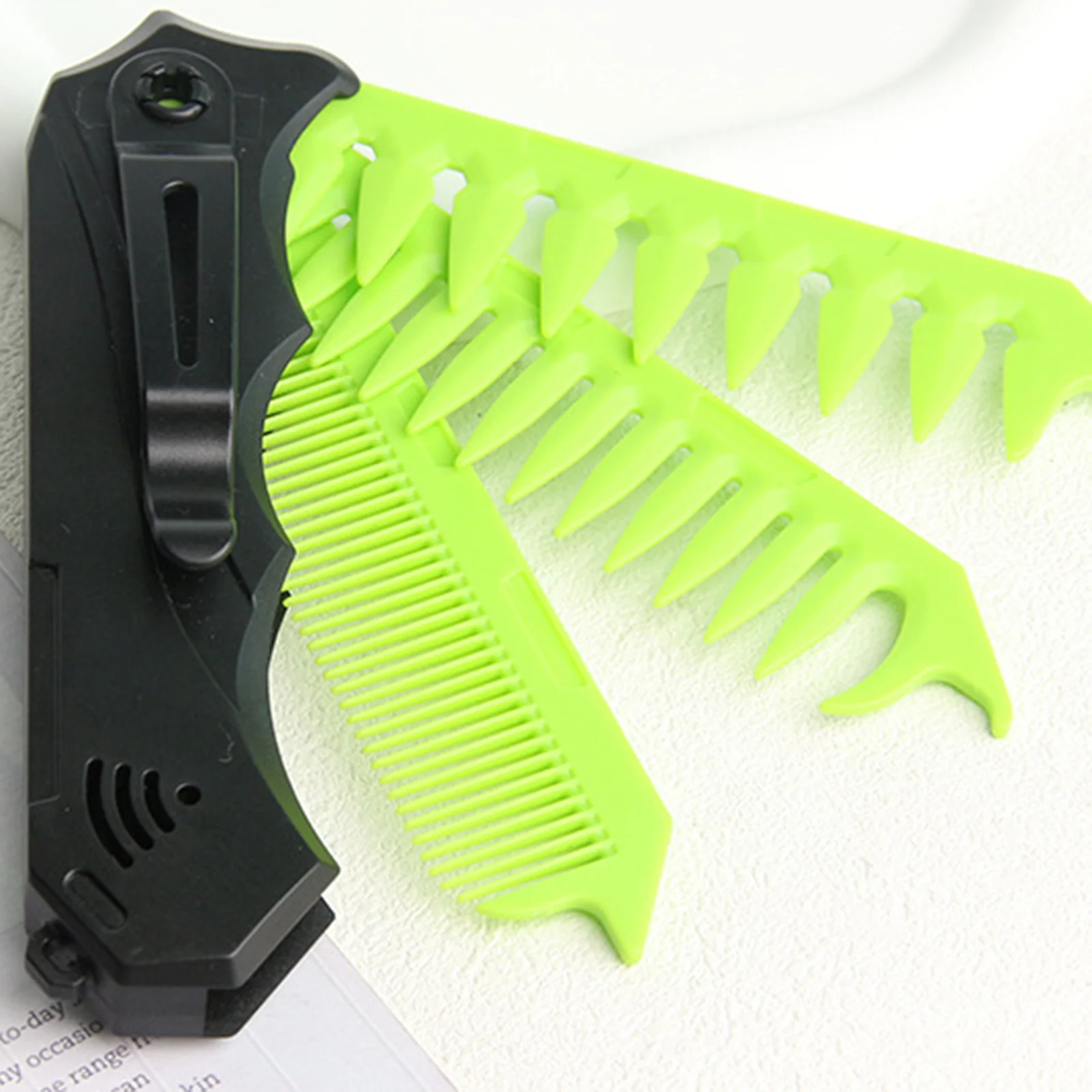 

Складная расческа с двумя зубьями для мужчин и женщин, портативная дорожная щетка для укладки волос, бороды, гладкий инструмент для ухода за распутыванием