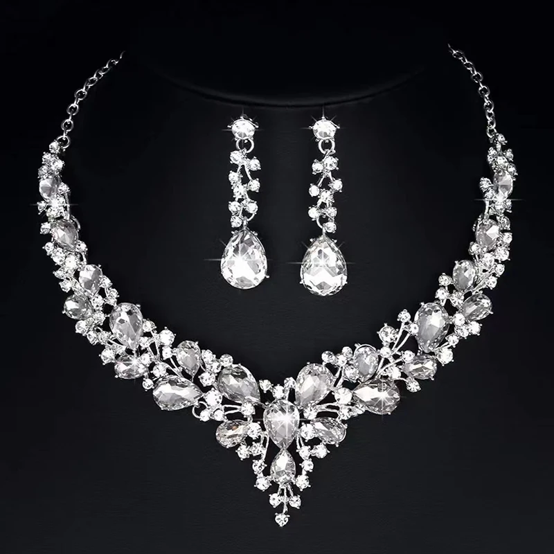 3pcs Women\'S Fashionable Jewelry Set Luxurious Minimalist Rhinestone Crystal Ball Wedding Women\'S Necklace Earring Accessory Set