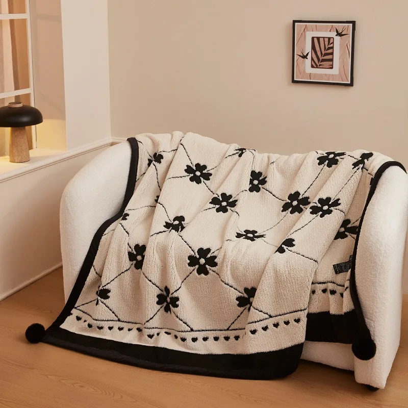 New high-end lamb wool milk fleece blanket black and white casual blanket decorative sofa blanket