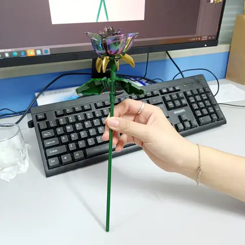 Knew Built Svarta Rosblommor Byggstenar 3D-modell Bukett Röda Gula Blommor Tegelsten Present Heminredning Barnleksak med Ask 10 best sales bukett tegelsten - №10