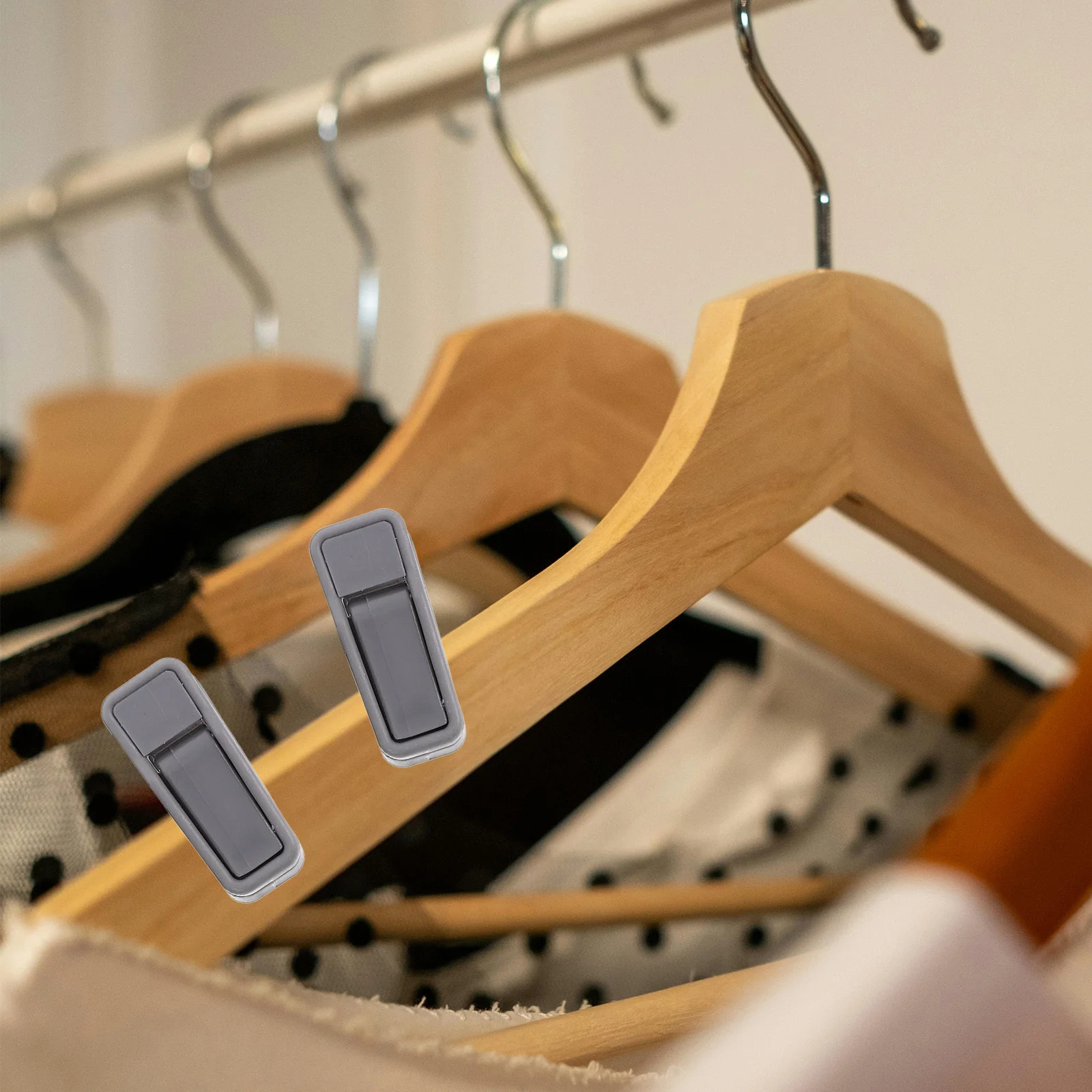 

20Pcs Clothes Hanger Clip Firm Wind Resistant Clips for Clothes Skirts Pants Laundry Use Clips for Hangers Hanger Clip