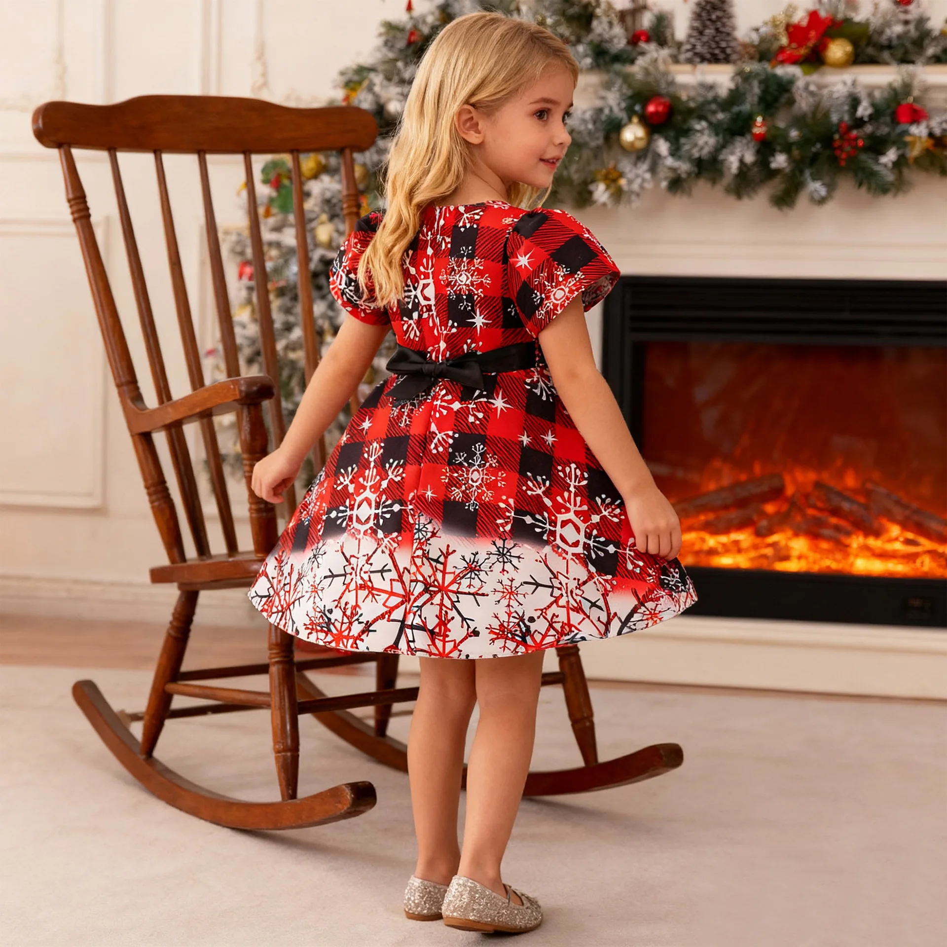 فستان عيد الميلاد للفتيات أنيق بفيونكة فستان الأميرة للفتيات الصغيرات أول هدية عيد الميلاد فستان السنة الجديدة للفتيات فستان المسابقة