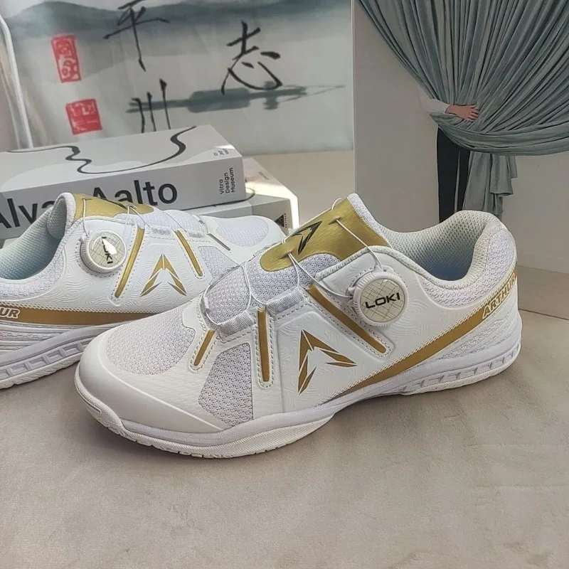 

Original Brand Professional Men Gym Badminton Shoe Top Quality Wearable Tennis Shoe Designer Quick Lacing Table Tennis Shoe