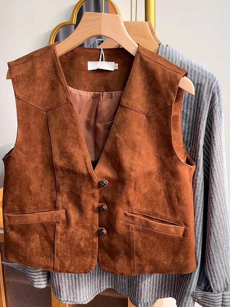 سترة كلاسيكية من جلد الغزال ملابس خارجية للنساء لربيع 2025 فضفاضة على شكل حرف V وسادة كتف ملابس علوية ذات ملمس عالي الجودة