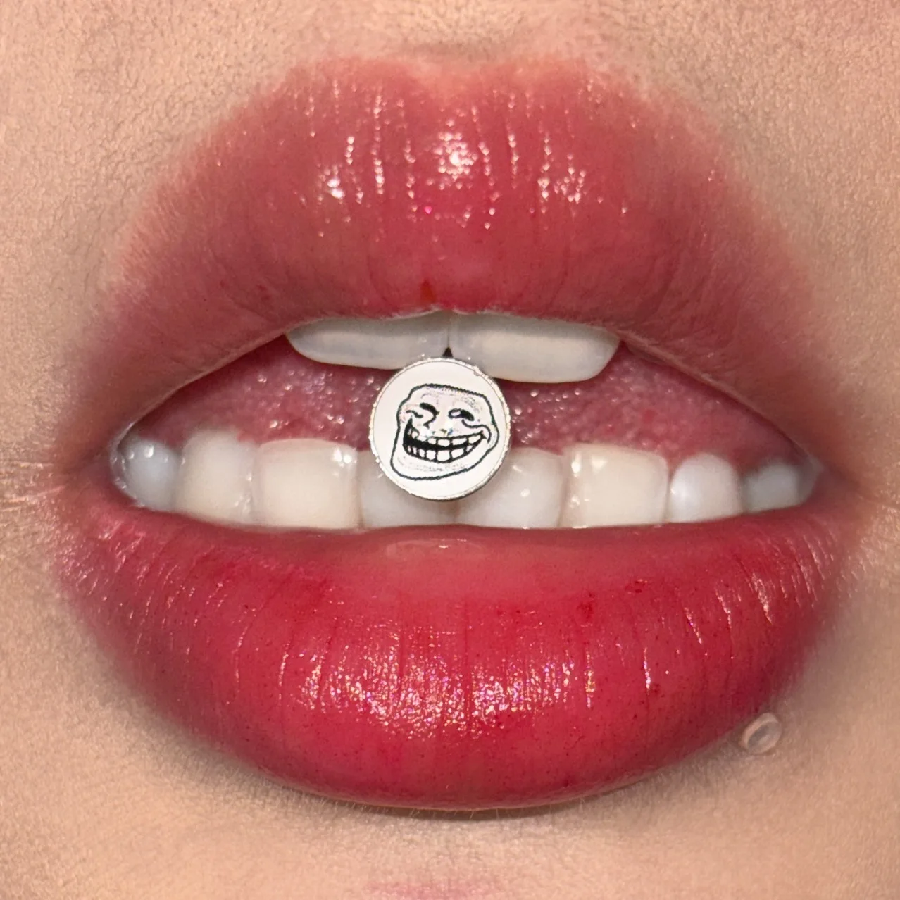 Cool Halloween Skull Tongue Piercing Bad Smile Expression Tongue Stud Piercing Jewelry for Men Women