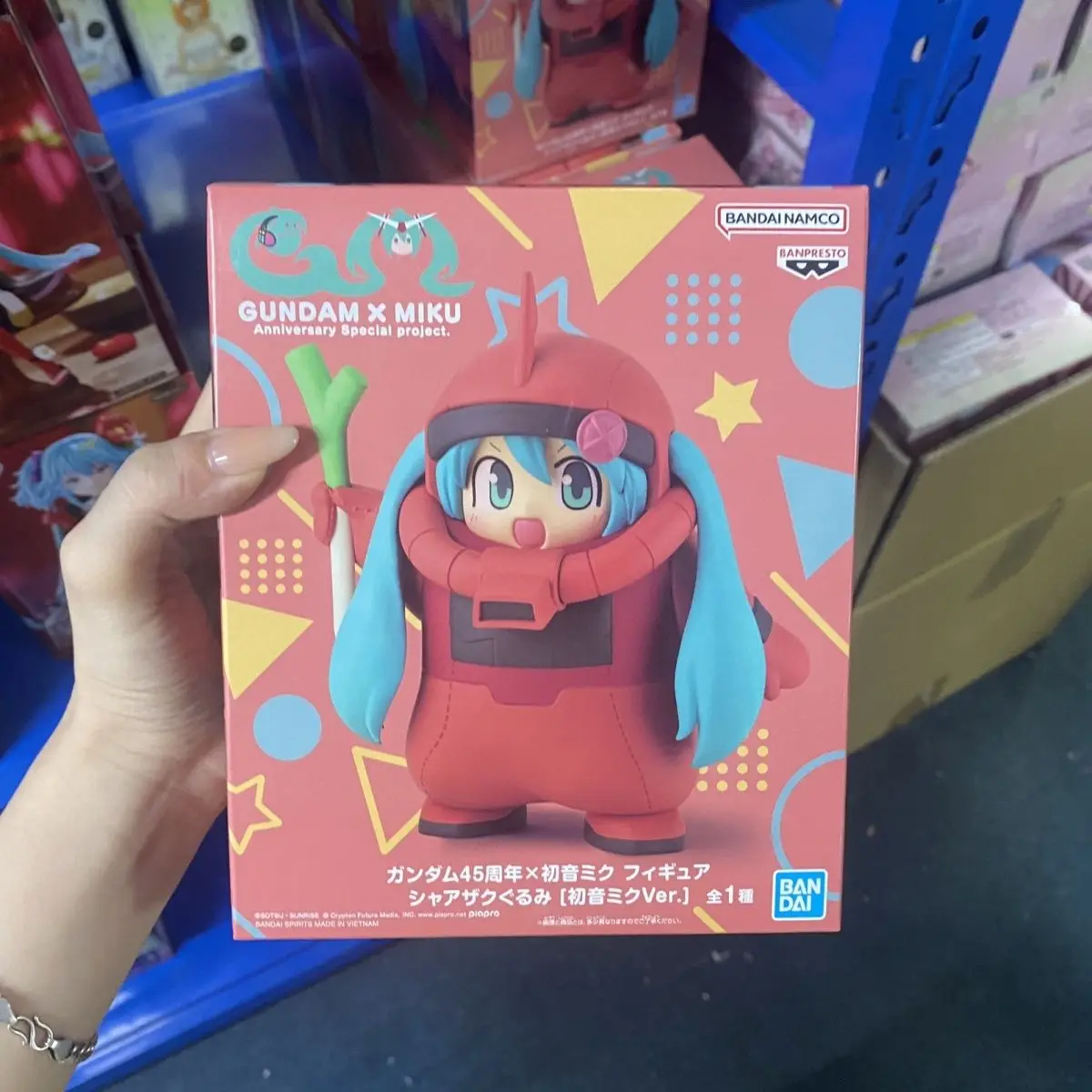 banpresto-bandai-anime-hatsune-miku-45e-anniversaire-figurine-originale-en-pvc-zaku-modele-de-jouet-de-collection-cadeaux-dt-nouveau-en-stock