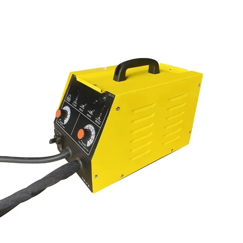 Soudeuse par points pour carrosserie de voiture