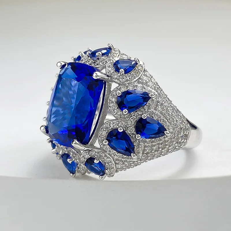 2024 New 925 Silver Blue Corundum 10 * 12mm Fat Square Ring with Luxury European and American Fashion Ring for Women