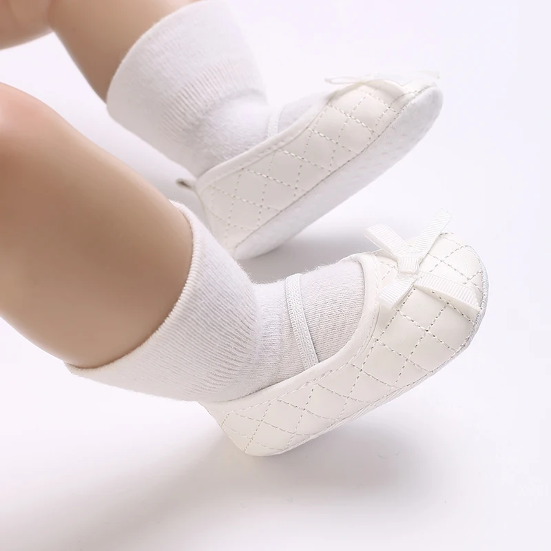 

Baby Learning Walk Shoes, Quilted Bow Strap Mary Jane Shoes, Soft Light Footwear for Newborn Infant Girls 0-18M