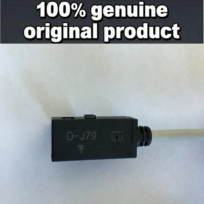 1pcs 100% Original  SMC magnetic switches D-F79 D-F79L D-F79W D-F7NT D-F7P D-F7PW (second-hand)