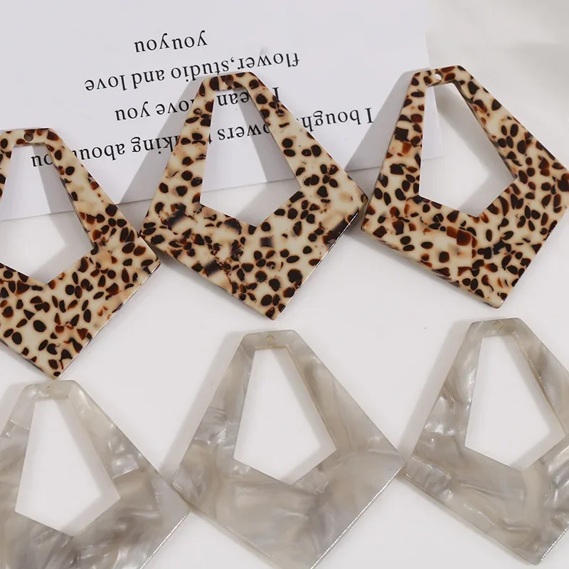 2pcs Trendy and personalized leopard print spot geometric diamond perforated acetic acid shell hollow ring earrings DIY jewelry